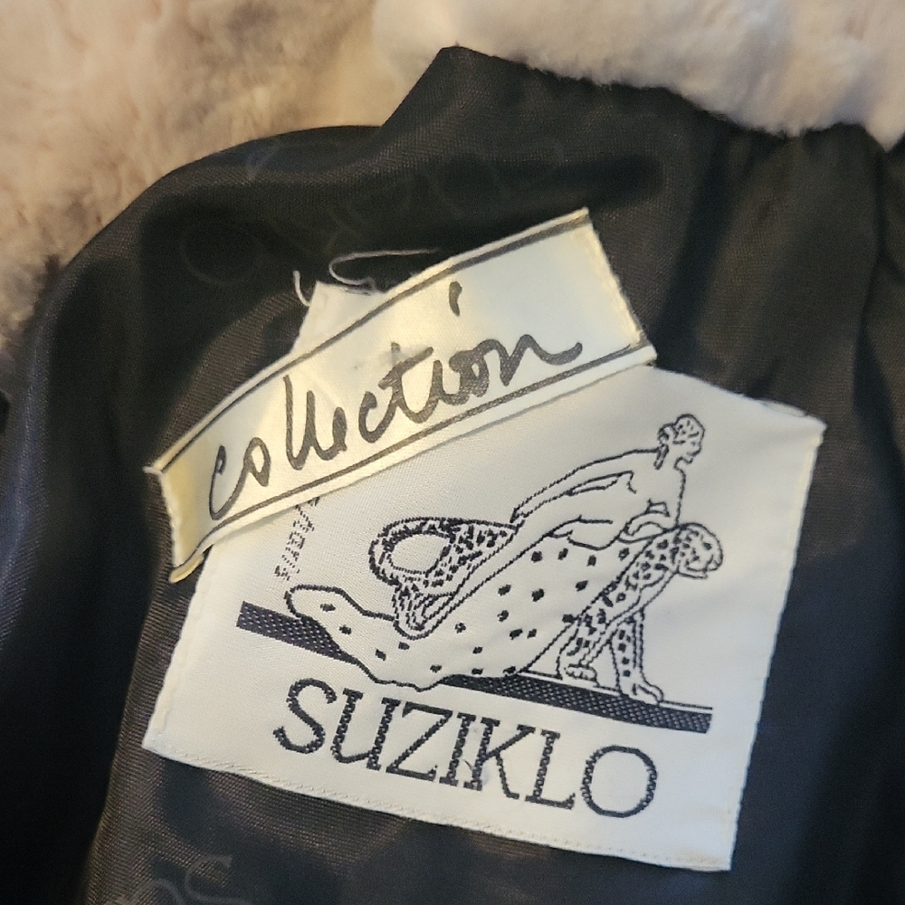 Vintage Suziklo Y2K Elegant Cream Faux Fur Coat - Picture 3 of 11